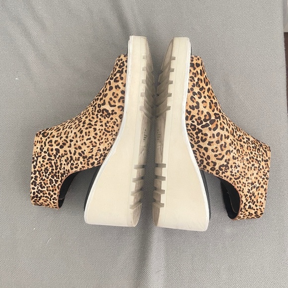 Cecelia New York Gianna Leopard Wedge Peep Toe Adjustable Ankle Strap Sandals - Picture 6 of 12